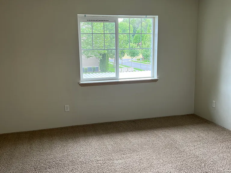 Westwood Commons — Photo 16