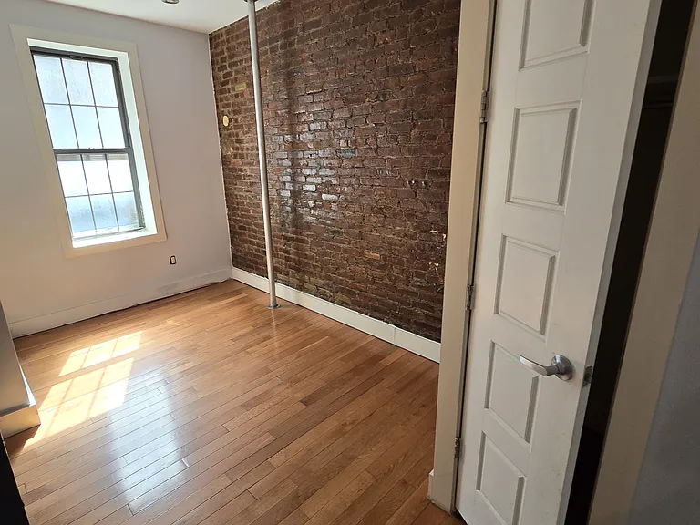 3801 18th Ave #2E — Photo 2