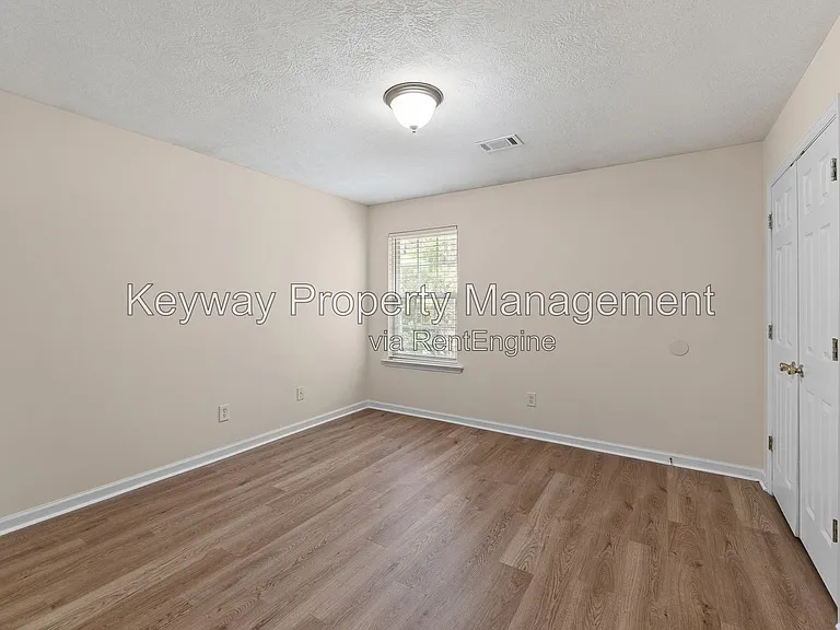 615 Goodale Ln — Photo 18