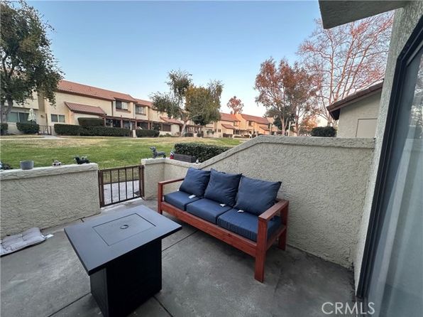 829 Lancaster Dr, Claremont, CA 91711