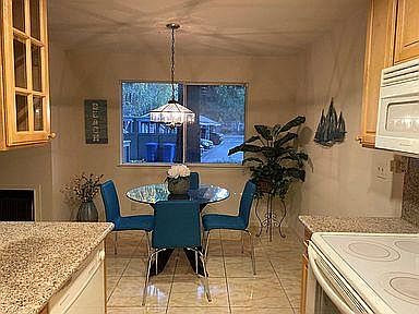 3rd image of 1488 4 Oaks Cir