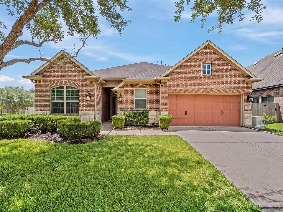 2907 Jadestone Ln
