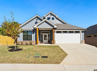 3091 Royal Garden Rd, Tyler, TX 75701