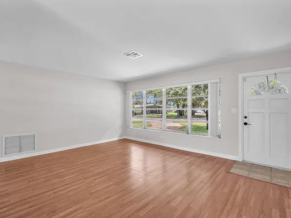 145 Greenbrier Drive, Palm Springs, FL 33461