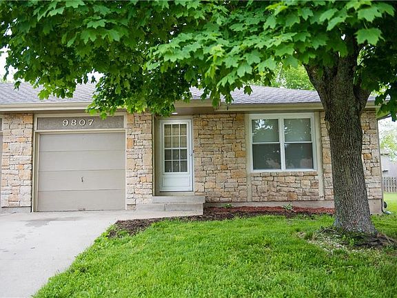 2nd image of 9807 View High Dr