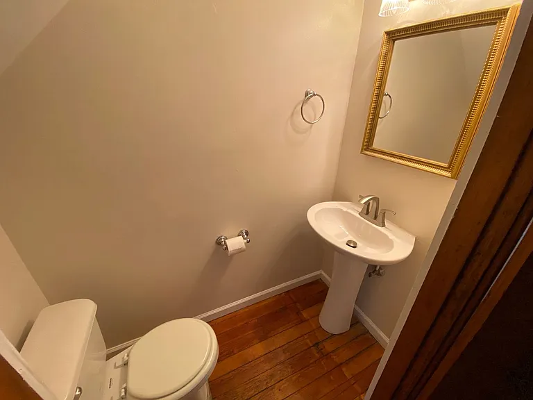 Price Ave 49-51 NCR — Photo 15
