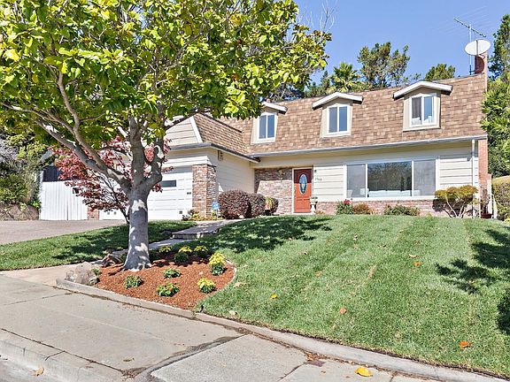 4th image of 3040 Arguello Dr