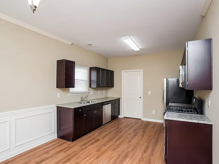 124 Hillcrest Cir — Photo 5