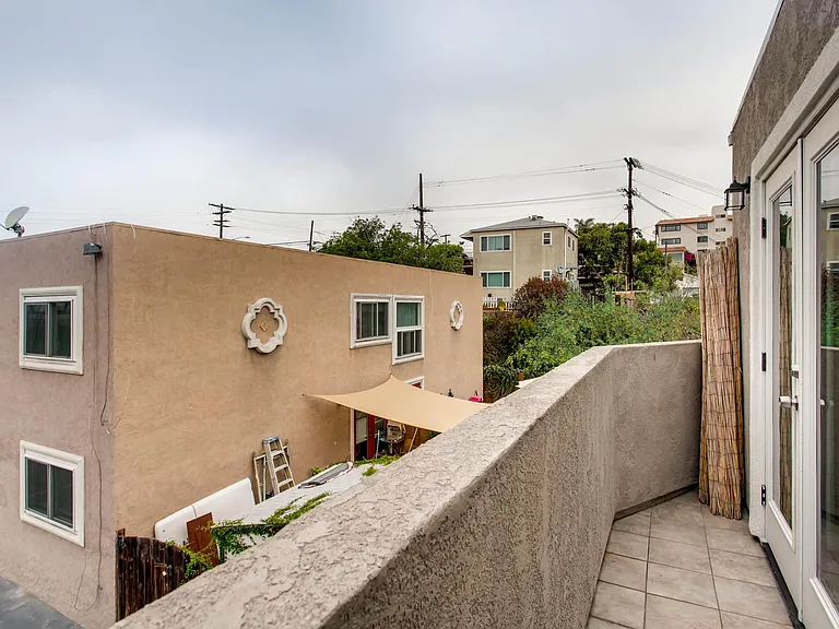 2546 State St — Photo 21