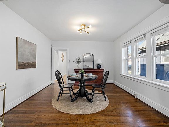 5th image of 1505 Collins Ave