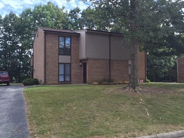 1st image of 5305 Century Dr
