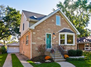 107 S Elm St, Mount Prospect, IL 60056