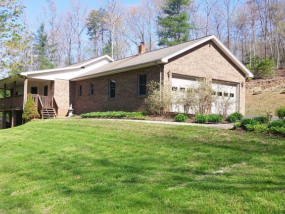 3rd image of 3390 Deerhaven Ln