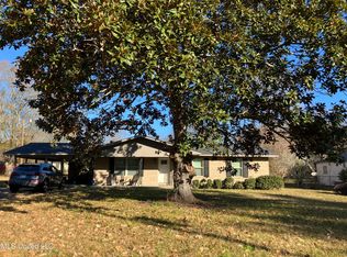 129 Bankhead Ln, Crystal Springs, MS 39059