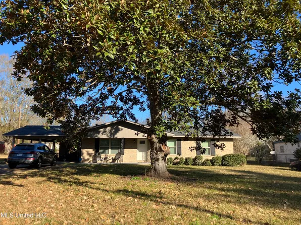 129 Bankhead Ln, Crystal Springs, MS 39059