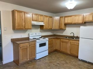 415 N Reinberg Ave, Scottville, MI 49454