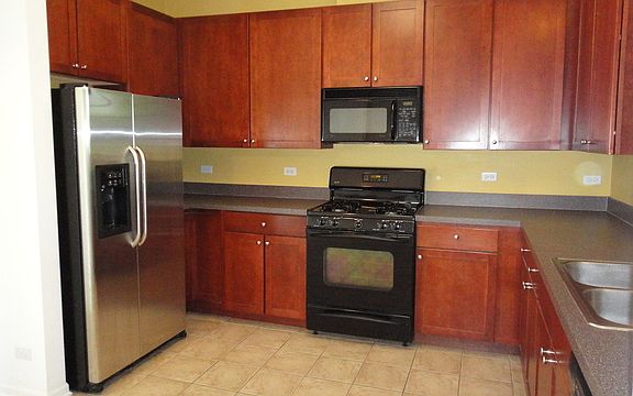 4th image of 4323 Savoy Ln