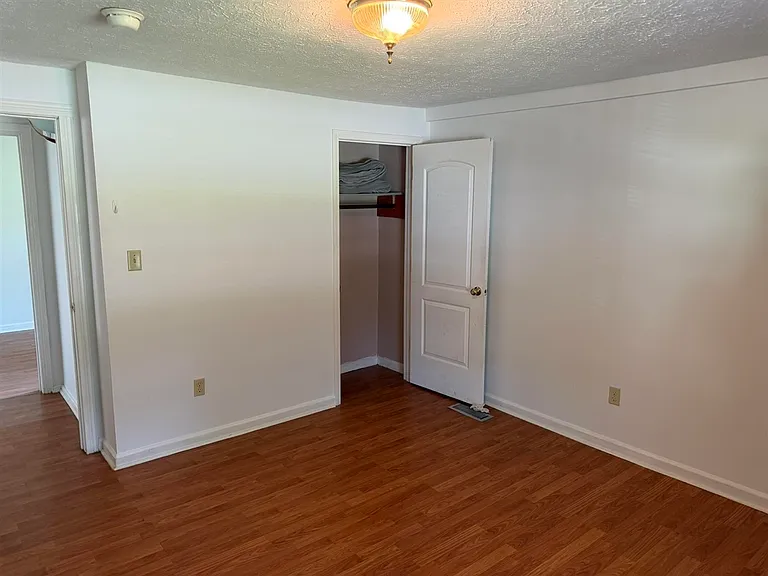 1044 Fair St — Photo 6