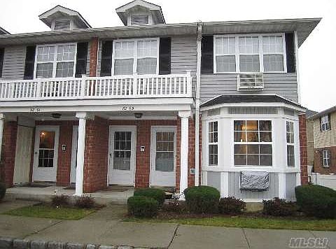 1st image of 82-63 Country Pointe Cir