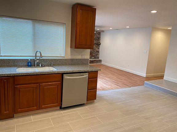 5th image of 7824 Rockhurst Way