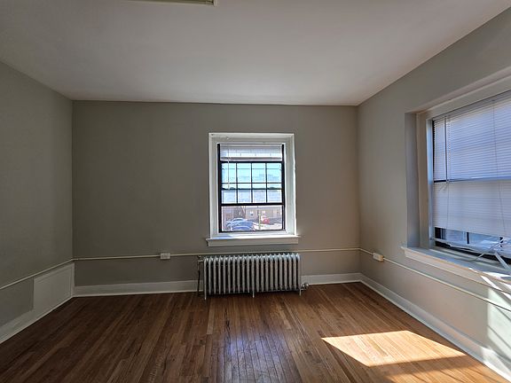 3rd image of 1175 Chapel St #203
