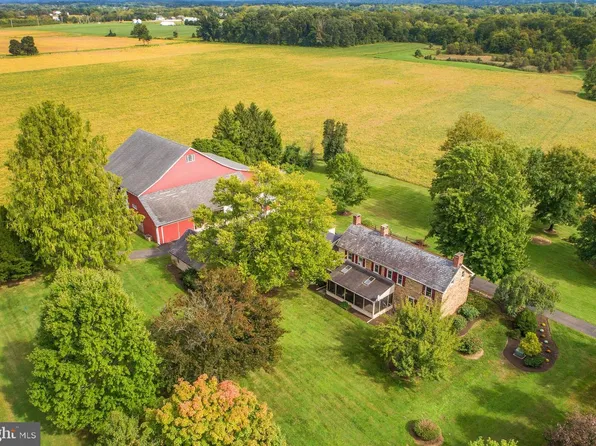 2209 Swamp Rd, Furlong, PA 18925