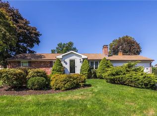 155 Greenbriar Rd, Meriden, CT 06450