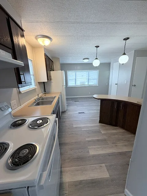 2 bed, 924 sqft, $1,100 — Photo 4