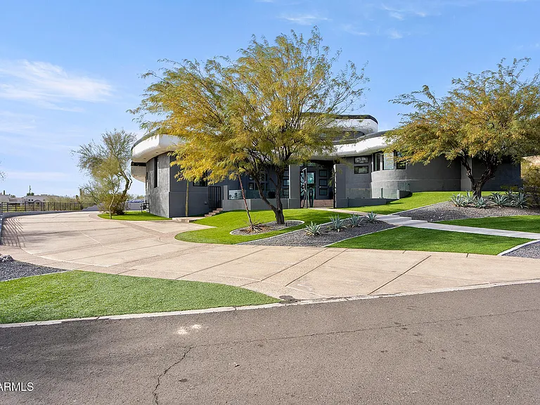 3282 E Palo Verde Dr — Photo 6