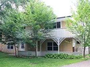 739 County Road B E, Maplewood, MN 55117