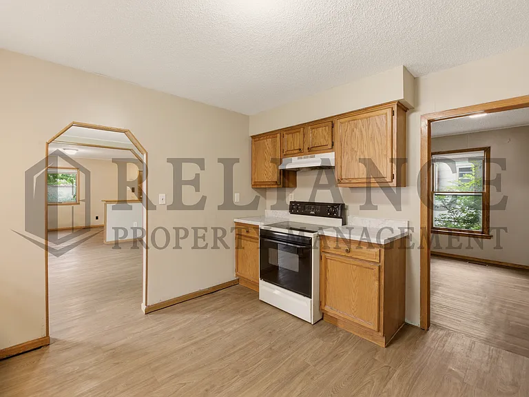 1028 W Munnell Ave — Photo 13
