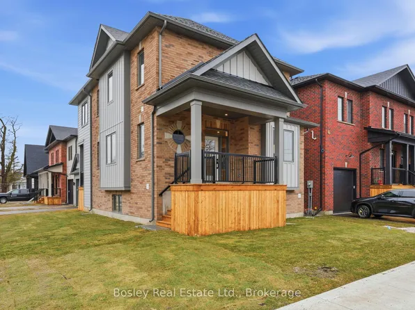 125 6th St, Collingwood, ON L9Y 1Z1