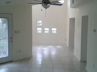 1232 Akiahala St, Kailua, HI 96734