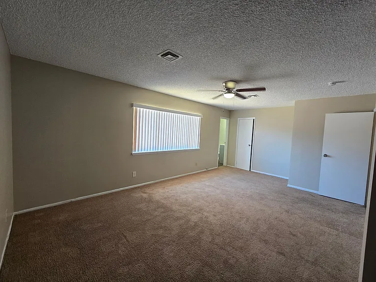 4647 Marnell Dr — Photo 28