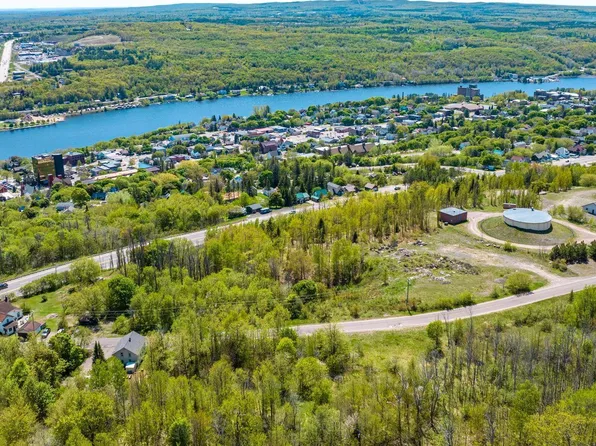 Ingot St, Hancock, MI 49930