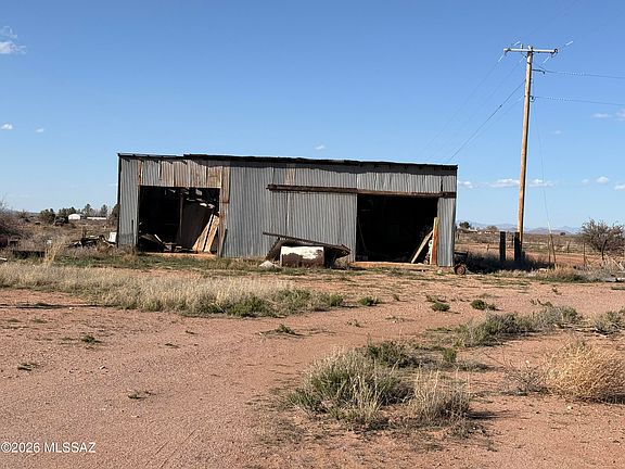 3rd image of 9398 N Hansen Rd