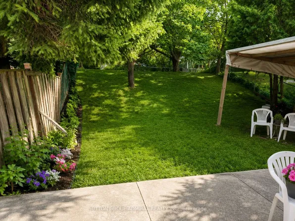 49 Cog Hill Dr, Vaughan, ON L4K 1M6