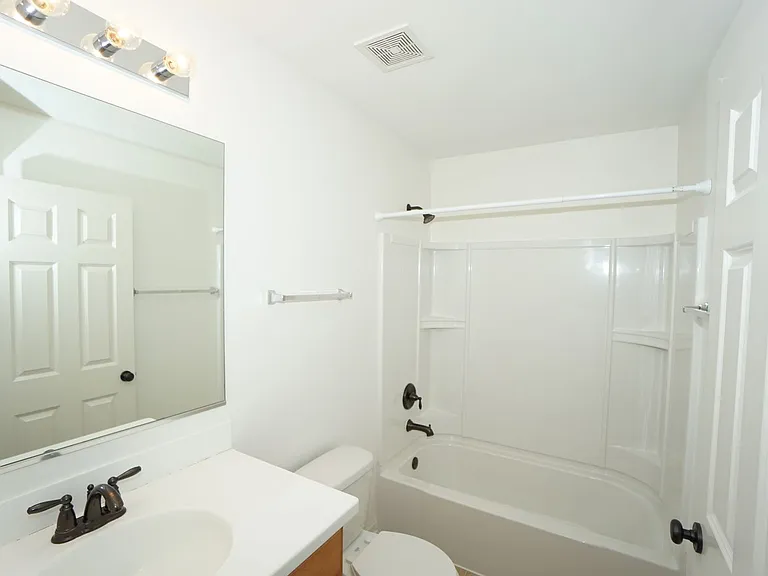 210D Portage Ln — Photo 13