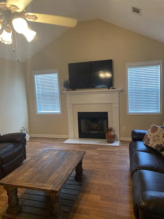 107 Sark Dr — Photo 1