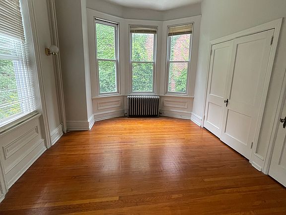 3rd image of 212 S 41st St #2RR