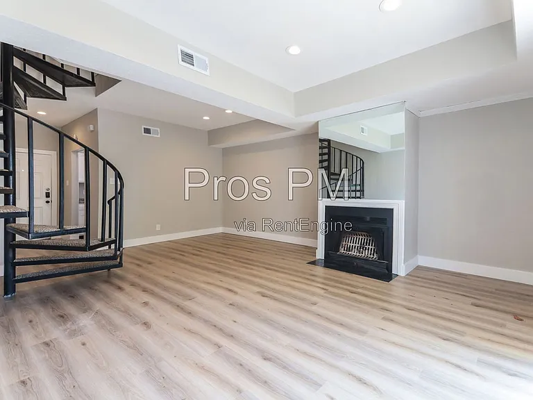 14140 Haymeadow Dr #130 — Photo 8