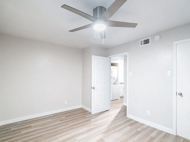 13450 Esperanza Rd — Photo 5
