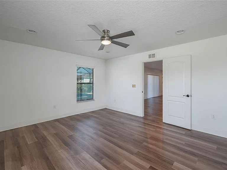 343 Dinner Lake Ct — Photo 12