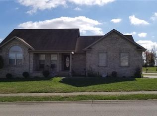4215 Lakeside Dr, Sellersburg, IN 47172