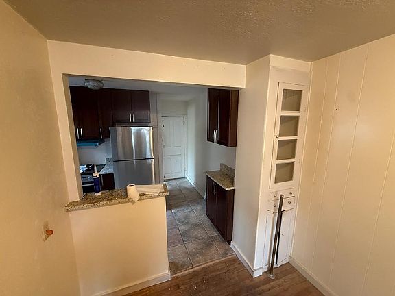 2nd image of 1214 W Hays St #3