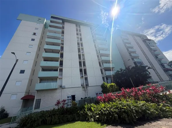 Cond Intersuites 3000 Baldorioty #4, Carolina, PR 00979