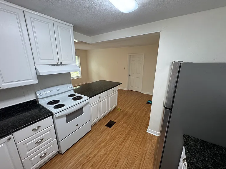 7111 Pine Forest Rd — Photo 9