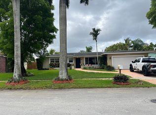 11810 NW 14th Ct, Pembroke Pines, FL 33026