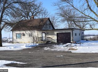 24750 Meridian Cir, Belle Plaine, MN 56011
