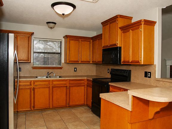 3rd image of 3121 County Road 415
